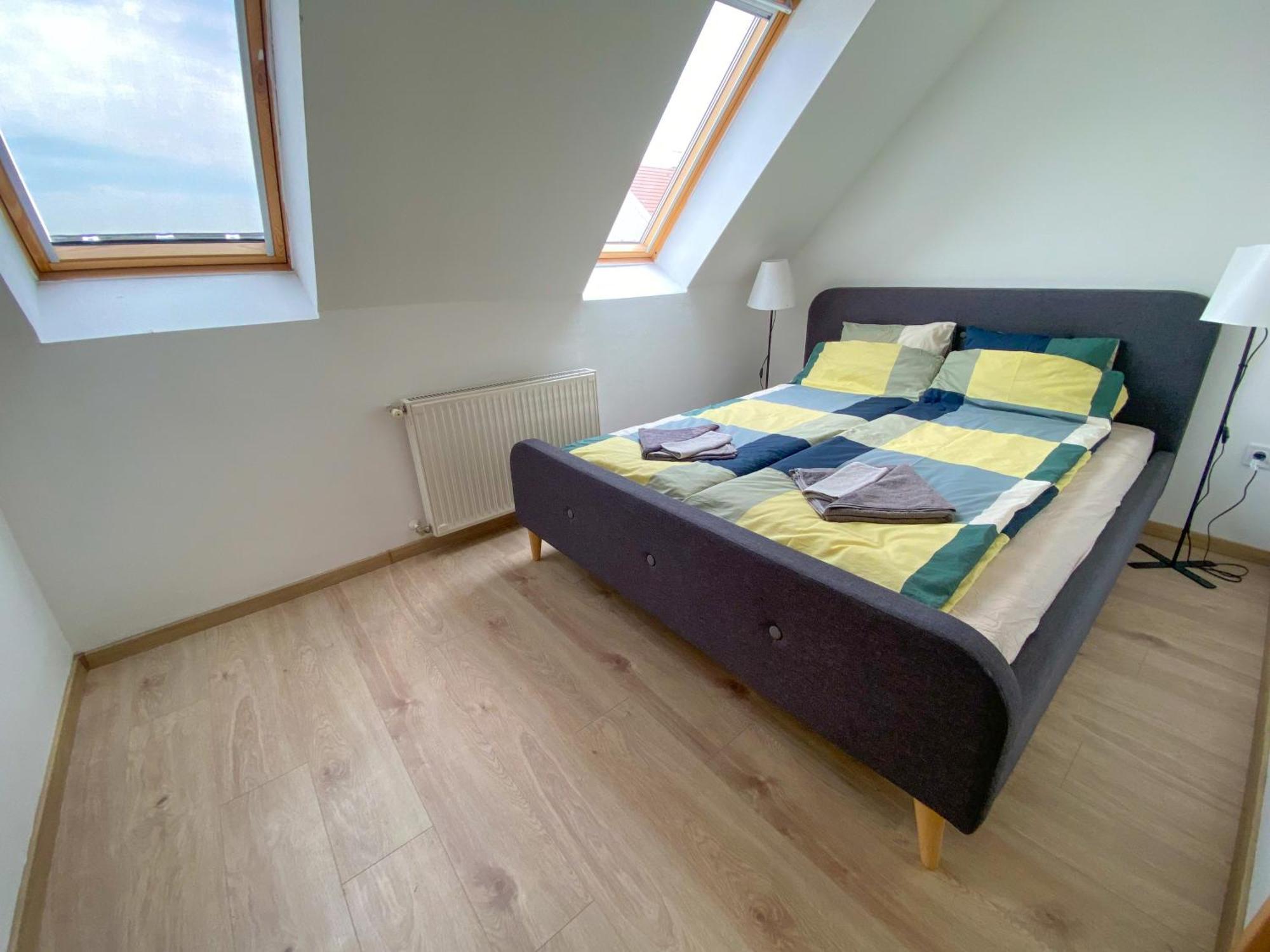 Spacious 2 Story Loft W Balcony Near Opera, Andrassy Будапеща Екстериор снимка