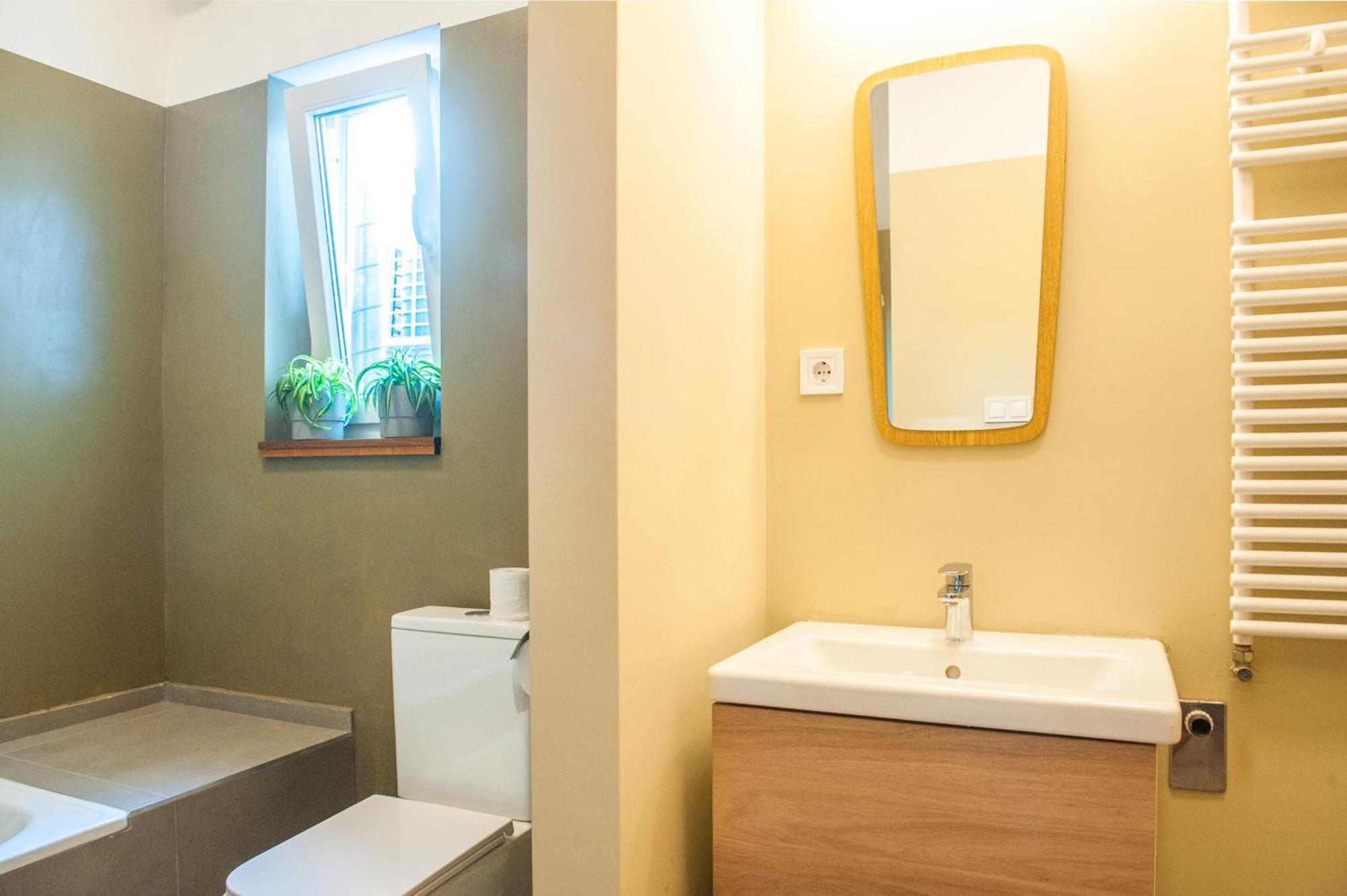 Spacious 2 Story Loft W Balcony Near Opera, Andrassy Будапеща Екстериор снимка