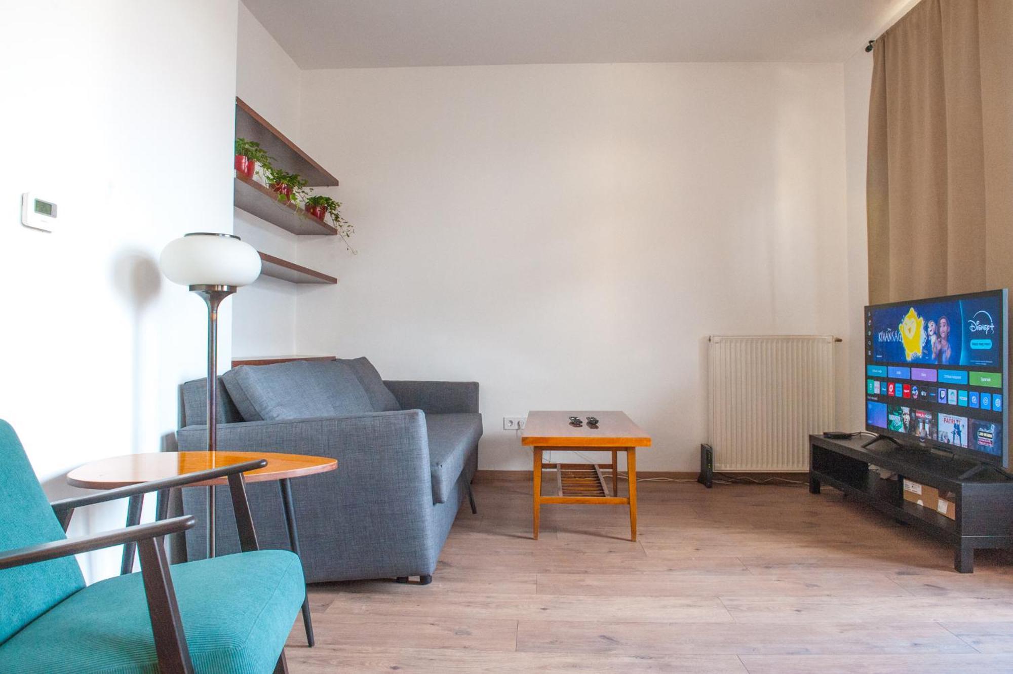 Spacious 2 Story Loft W Balcony Near Opera, Andrassy Будапеща Екстериор снимка