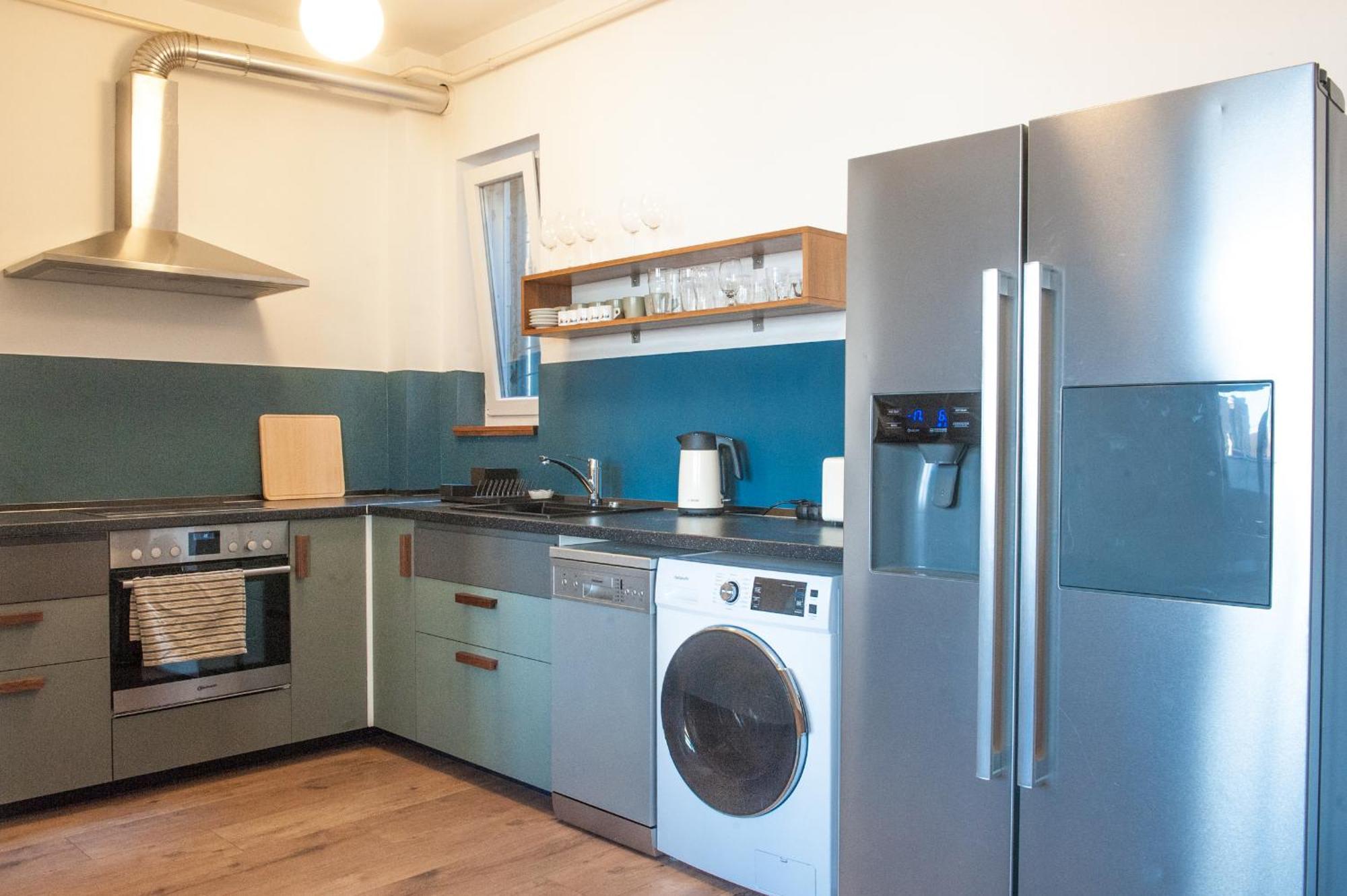 Spacious 2 Story Loft W Balcony Near Opera, Andrassy Будапеща Екстериор снимка