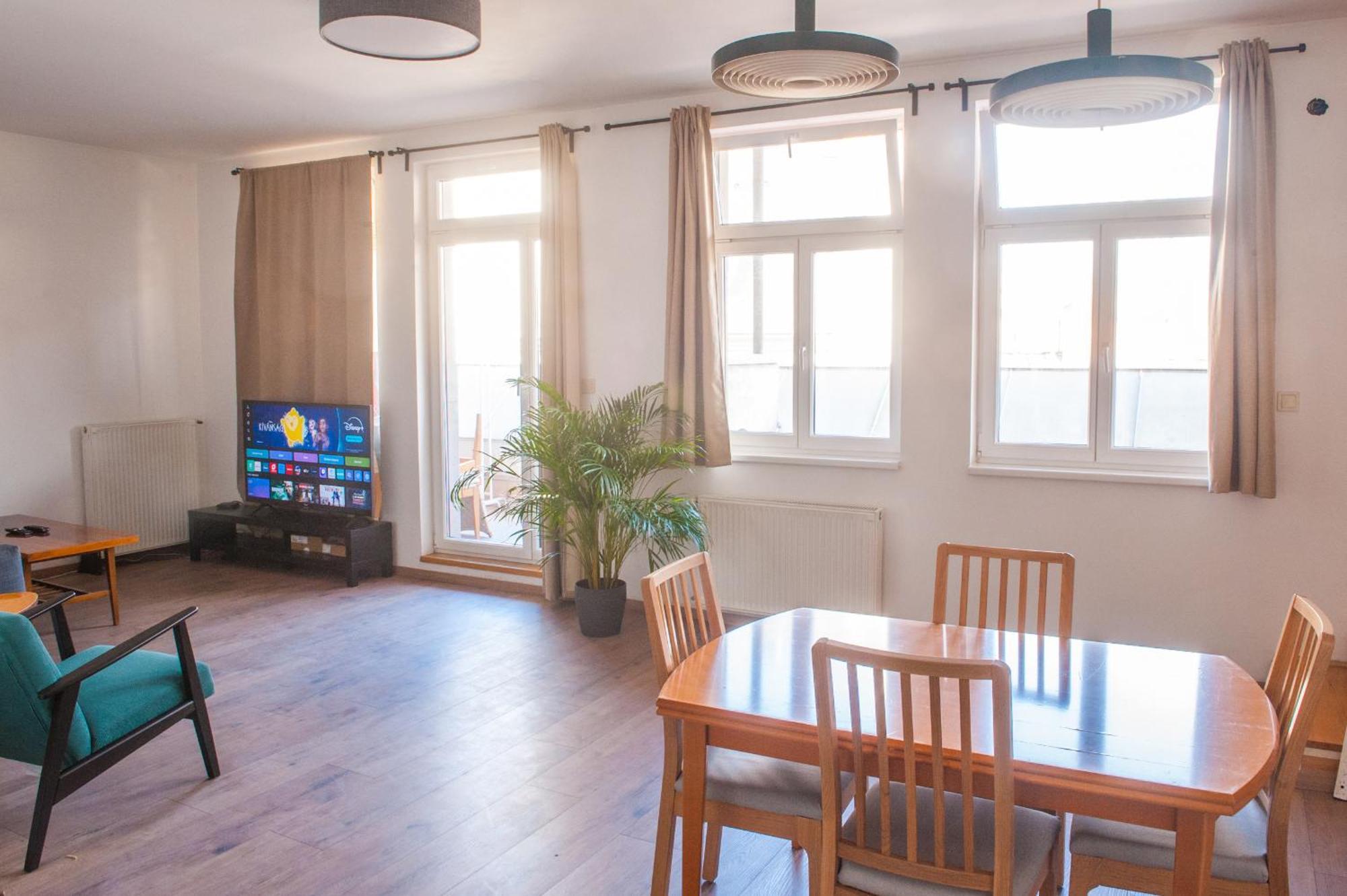 Spacious 2 Story Loft W Balcony Near Opera, Andrassy Будапеща Екстериор снимка